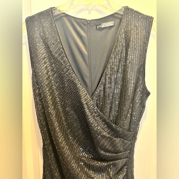 SHEIN Tassel Draped Dress Elegant V
Neck Sleeveless Party Flapper - Picture 3 of 10